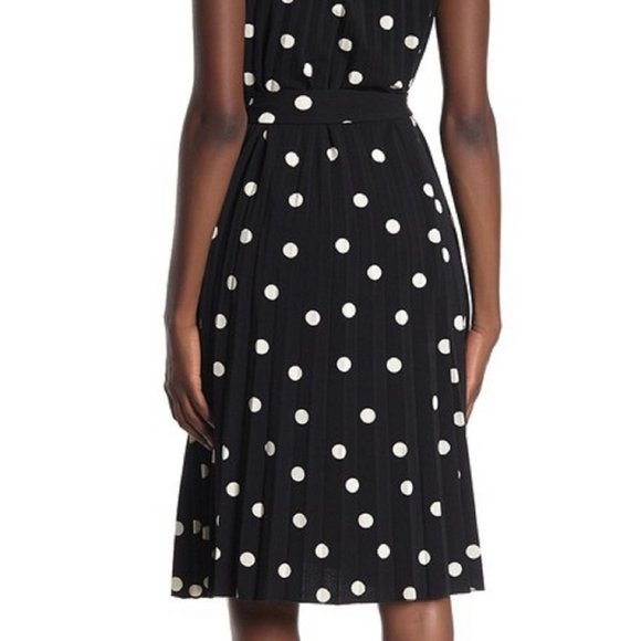 T Tahari Polka Dot Jersey Sleeveless Dress - NWT - Picture 3 of 9
